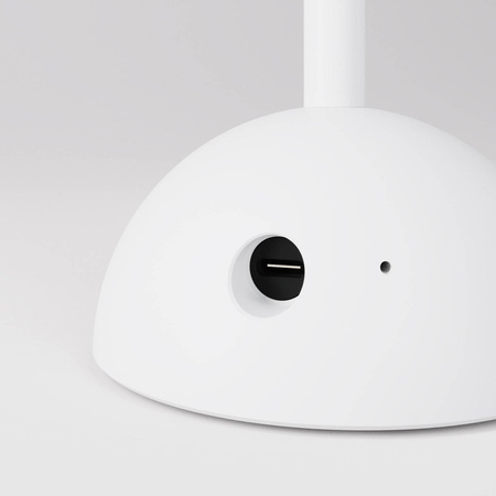 Przenośna i ładowalna lampa Cabless02 ze srebrną półkulistą żarówką Creative cables BCABLESS02-B05-CABLESS02-VB-B05