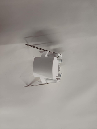 Czujnik ruchu 2w1 natynkowy/podtynkowy IP65 biały – uniwersalny sensor oświetleniowy