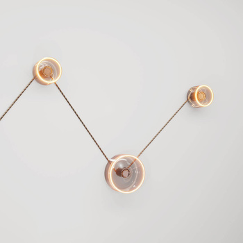 Lampa ścienna Spostaluce z 3 żarówkami Ghost Creative cables K3PL27L2FL83-L-K3PL27L2FL83OTSERM42-L